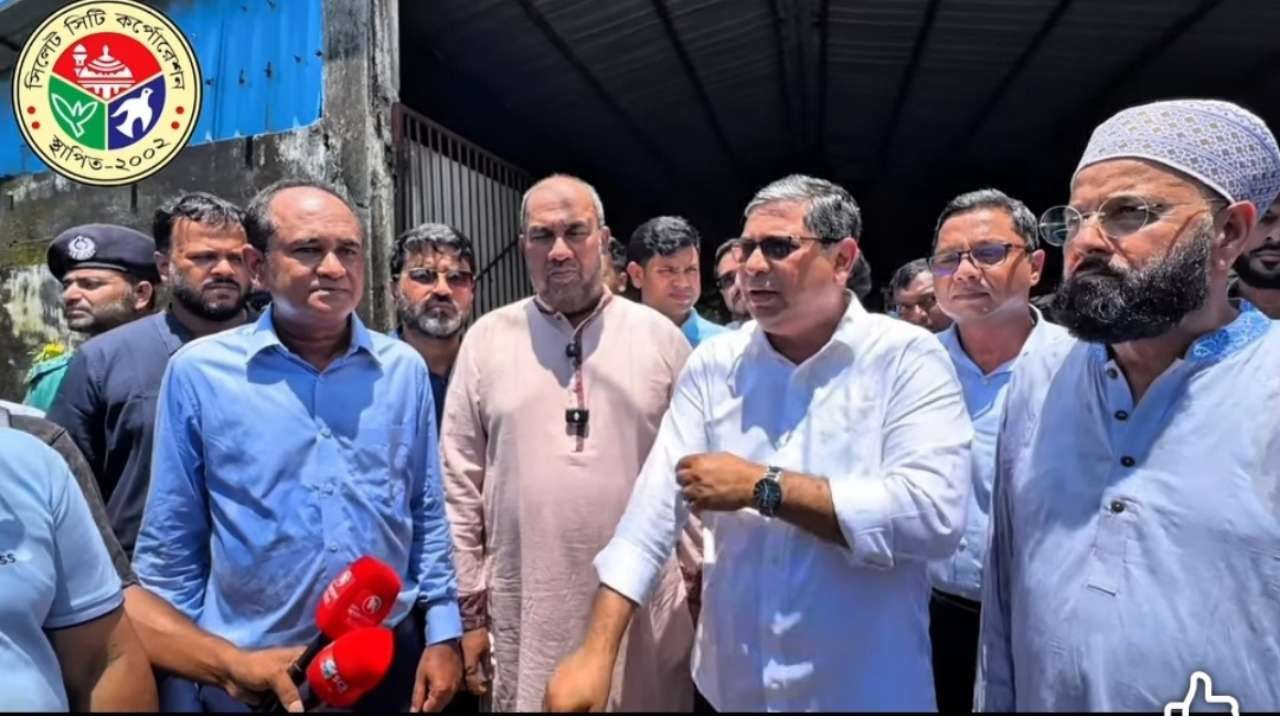 সিলেটে প্রতিমন্ত্রী মীর শাহে আলম বলেন আপনারা সঙ্গে থাকলে অসম্ভবকেও সম্ভব করা যায়।