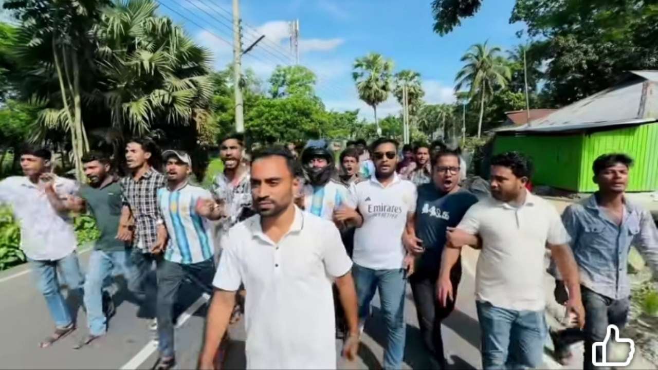 নোয়াখালীতে নিষদ্ধি ছাত্রলীগের মিছিল, গ্রেপ্তার-১