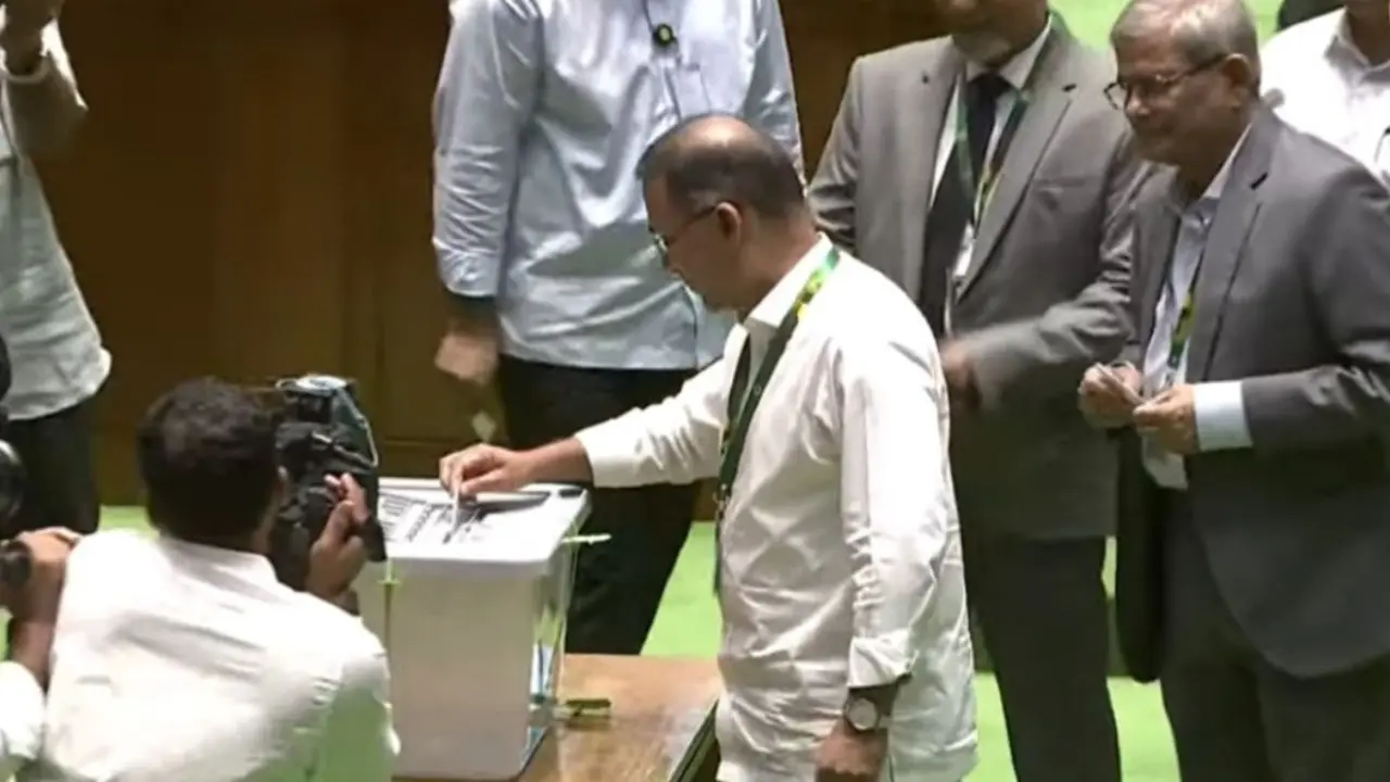 Breaking 1 Image