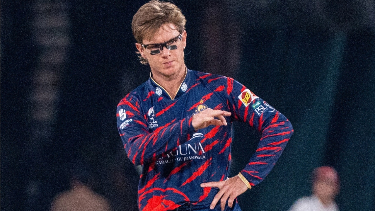 আইপিএল ছেড়ে পিএসএলে জাম্পা