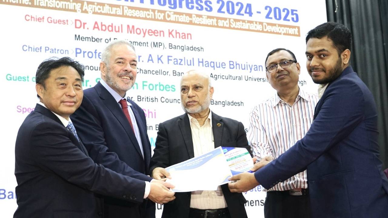 বাউরেস কৃষি সাংবাদিকতা পুরস্কার-২০২৬ পেলেন মো. আমান উল্লাহ