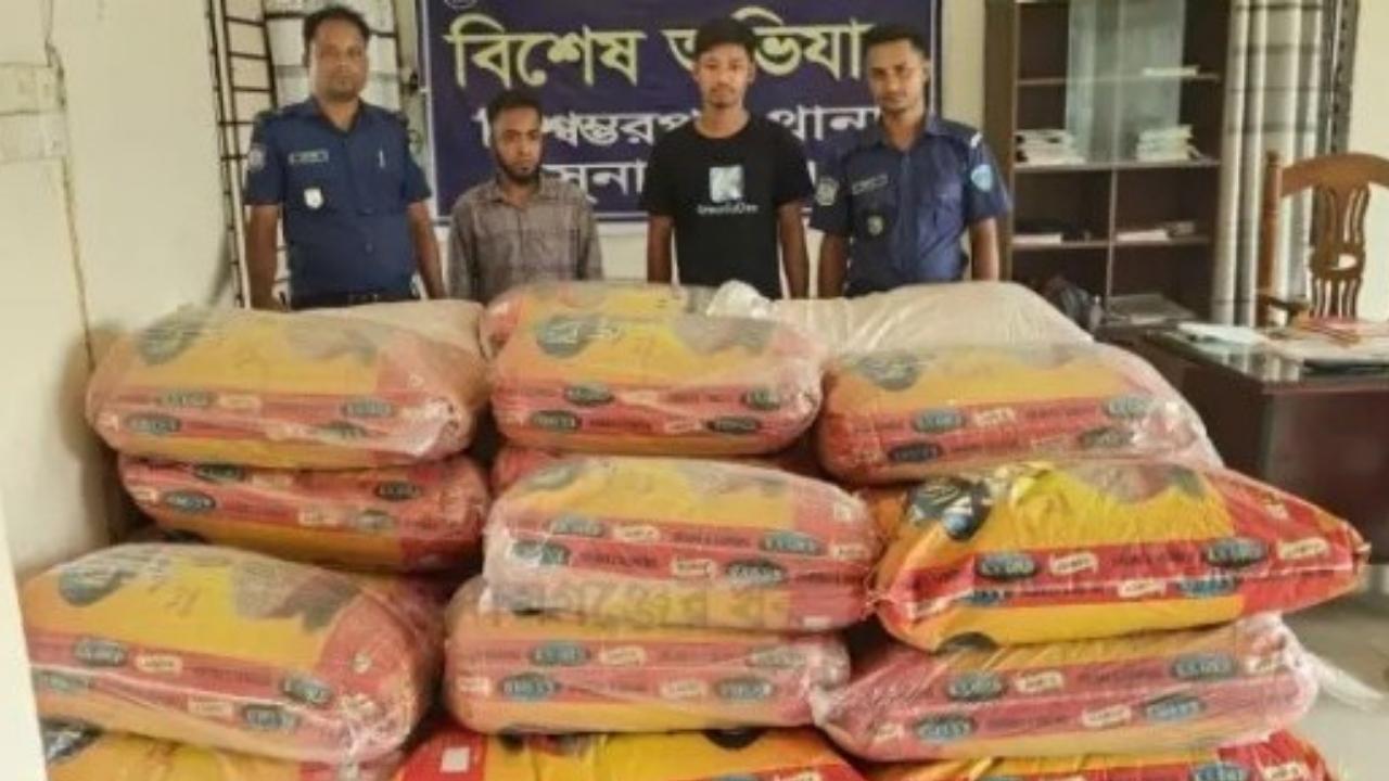 ভুট্টার বস্তার আড়ালে অবৈধভাবে জিরা পাচার