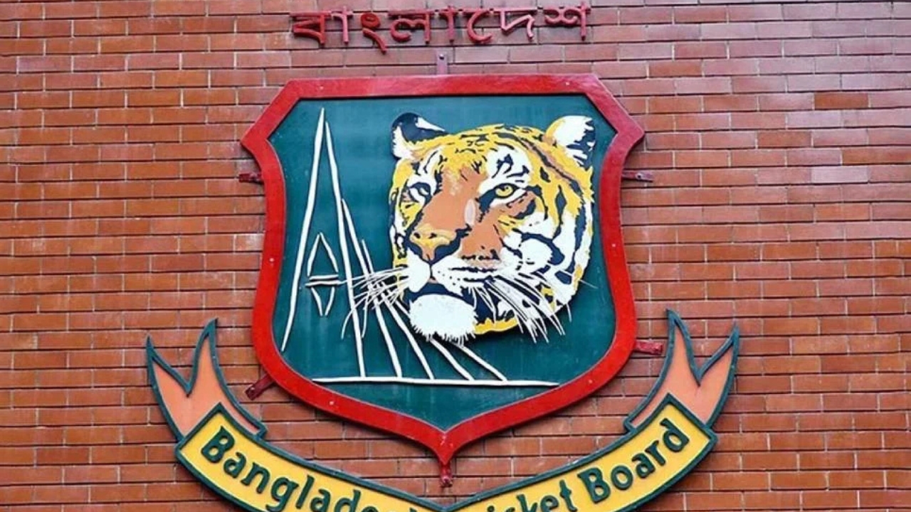 বিপিএলে ফিক্সিংয়ের দায়ে ১ ক্রিকেটারসহ ৪ জন নিষিদ্ধ