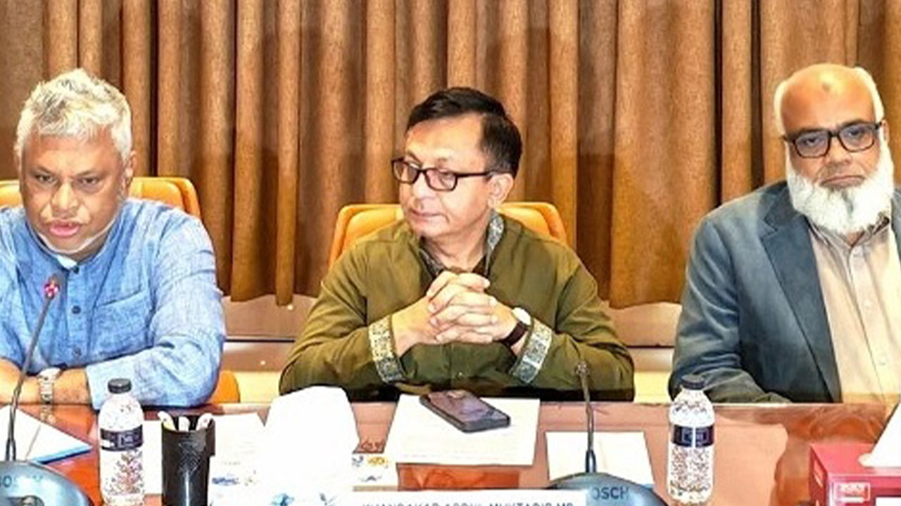 মাল্টা ৫০০ টাকা কেজি দরে বিক্রি কোনোভাবেই গ্রহণযোগ্য নয়: বাণিজ্যমন্ত্রী