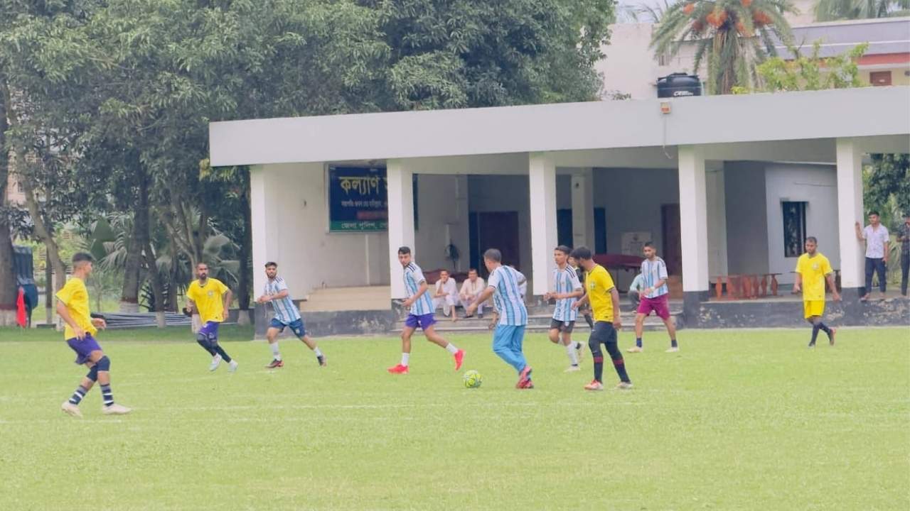 গোপালগঞ্জ পুলিশ লাইন্স মাঠে বিশ্বকাপ ফুটবল সমর্থক টুর্নামেন্টের ফাইনাল অনুষ্ঠিত, চ্যাম্পিয়ন ব্রাজিল