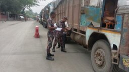 সাতক্ষীরায় তেল পাচার রোধ ও সীমান্ত সুরক্ষায় বিজিবির ব্যাপক তৎপরতা