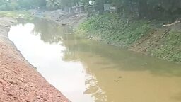 গোপালগঞ্জে সড়ক অপসারণ করে খাল খননের অভিযোগ, জনদুর্ভোগ চরমে