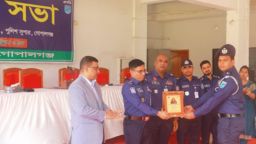 গোপালগঞ্জ জেলা পুলিশের শ্রেষ্ঠ অফিসার ইনচার্জ সম্মাননা পেলেন মোহাম্মদ মাহফুজুর রহমান।