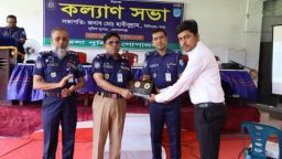 গোপালগঞ্জে পুলিশের মাস্টার প্যারেড ও অপরাধ পর্যালোচনা সভা অনুষ্ঠিত, কৃতী সন্তানদের সংবর্ধনা