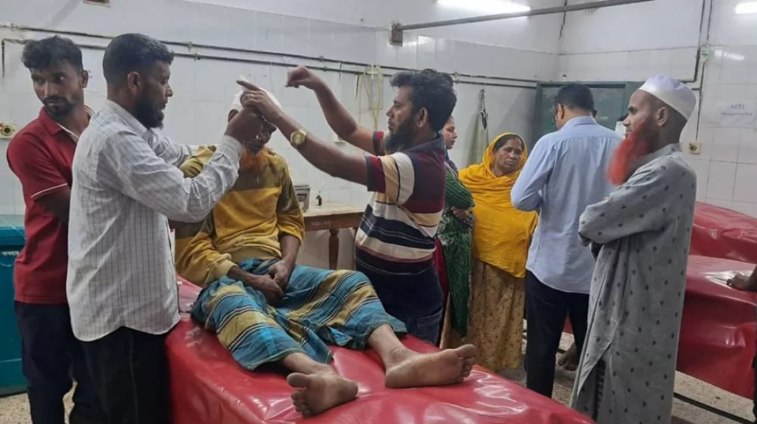 গোপালগঞ্জে সীমানা প্রাচীর নির্মাণ নিয়ে ২ পক্ষের সংঘর্ষ, আহত ১০