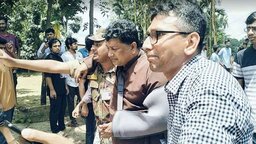 ফের রণক্ষেত্র চট্টগ্রাম বিশ্ববিদ্যালয়, প্রক্টরসহ আহত ১৫