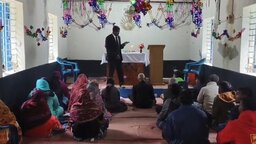 কলাপাড়ায় ধর্মীয় ভাবগাম্ভীর্যে ও উৎসবমুখর পরিবেশে বড়দিন উদযাপন