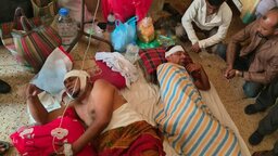 কাশিয়ানীতে ব্যবসায়ী ও চালককে কুপিয়ে ইজিবাইক ছিনতাই