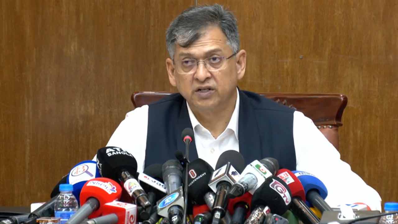 সাবেক রাষ্ট্রপতি হিসেবে মো. সাহাবুদ্দিন আইন অনুযায়ী সব সুবিধা পাবেন: স্বরাষ্ট্রমন্ত্রী