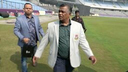 দেশ ছাড়ার গুঞ্জনের মধ্যেই সকাল সকাল বিসিবিতে হাজির বুলবুল