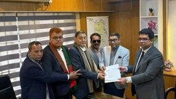 নরসিংদী-৪ আসনে বিএনপির মনোনয়ন পত্র দাখিল করলেন সরদার সাখাওয়াত হোসেন বকুল