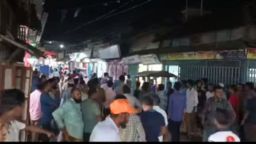 পচা মাছ বিক্রিকে কেন্দ্র করে বরগুনা বন্দর ক্লাবে সংঘর্ষ, ভাঙচুর