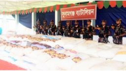 রক্তি নদী থেকে দেড় কোটি টাকার ভারতীয় পণ্য জব্দ