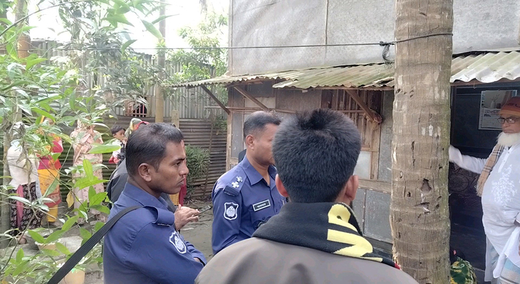 ওসমান হাদির গ্রামের বাড়িতে চুরি