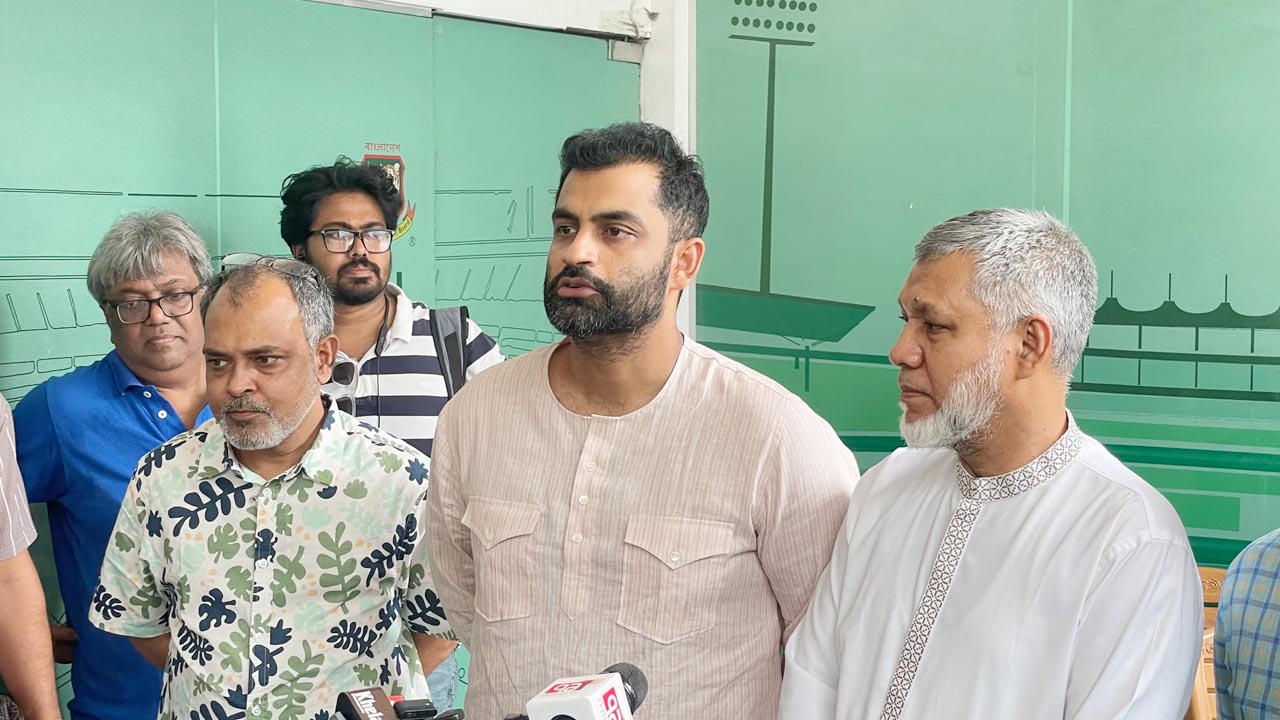 আগে নির্বাচনের ফিক্সিং বন্ধ করেন, এরপর ক্রিকেটের ফিক্সিং বন্ধ কইরেন: তামিম