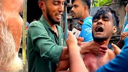 কাঁঠালিয়ায় তরুণকে ছুরিকাঘাত, অভিযুক্তকে গণধোলাই দিয়ে পুলিশে সোপর্দ
