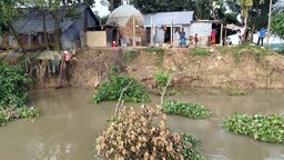 ফড়িংখালী নদীর ভাঙনে হুমকিতে রাজানীকান্দা, বিলীনের পথে ২৬ পরিবারের বসতভিটা
