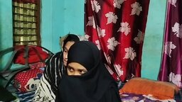 ভালোবাসার টানে ময়মনসিংহ থেকে গোপালগঞ্জ, দুই তরুণীকে ঘিরে এলাকায় চাঞ্চল্য