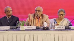 মানবধিকার কমিশনের নেতৃত্বে মেরুদণ্ডহীন ভালো মানুষের দরকার নেই : দেবপ্রিয় ভট্টাচার্য