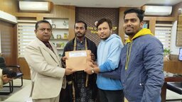 সিরাজগঞ্জ- ২ আসনে জনতার দলের প্রার্থী সোহেল রানার মনোনয়নপত্র সংগ্রহ