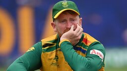 কেন হঠাৎ অবসর নিলেন হেনরিখ ক্লাসেন ?