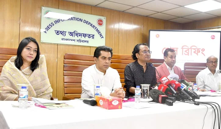 সরকারি গুদামে মজুত আছে সাড়ে ১৩ লাখ মেট্রিক টন সার: তথ্য উপদেষ্টা