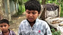 অসহায় এ দুই শিশুর শুধু একটাই জিঞ্জাসা —বাবা কখন ফিরবে?