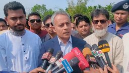 ঈদযাত্রা নির্বিঘ্ন করতে পাবলিক পরিবহনে পর্যাপ্ত তেল দেওয়া হচ্ছে