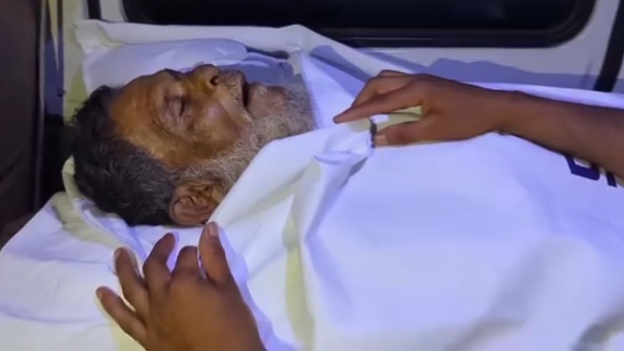 বাকেরগঞ্জ  জমিতে বালু ভরাটকে কেন্দ্র করে সংঘর্ষে  নিহত ১, আহত ৪