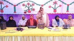 লালমোহনে ধানের শীষের পক্ষে মহিলা দলের উঠান বৈঠক