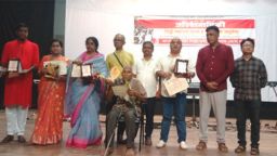 উদীচীর প্রতিষ্ঠা বার্ষিকী গোপালগঞ্জে ৬ গুণী শিল্পী পেল সম্মাননা