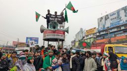 রক্তস্নাত হাদির বিচার চাই: থমকে গেছে ঢাকা-বরিশাল মহাসড়ক