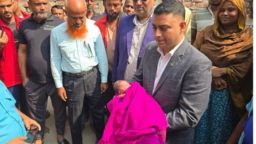 বেনাপোল হাকর নদীর পাড় থেকে এক ছেলে নবজাতক শিশুকে উদ্ধার