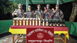 নেত্রকোণা সীমান্তে বিজিবির অভিযানে ৭১ বোতল ভারতীয় মদ জব্দ