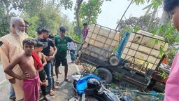 কোটালীপাড়ায় টমটম-মোটরসাইকেল সংঘর্ষে কলেজছাত্র নিহত