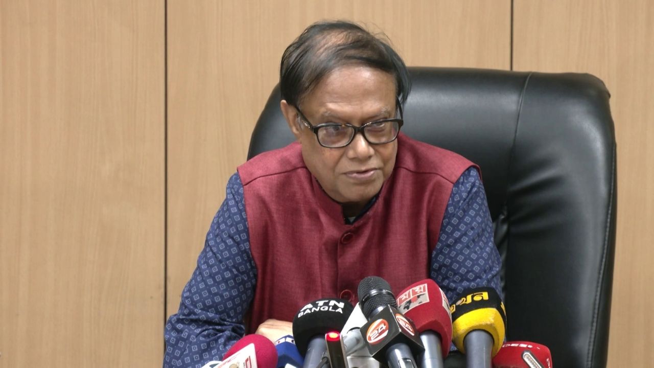 বিদেশে অর্থ পাচারে অভিযুক্ত ধনকুবেরদের সঙ্গে ‘সমঝোতার’ কথা ভাবছে সরকার
