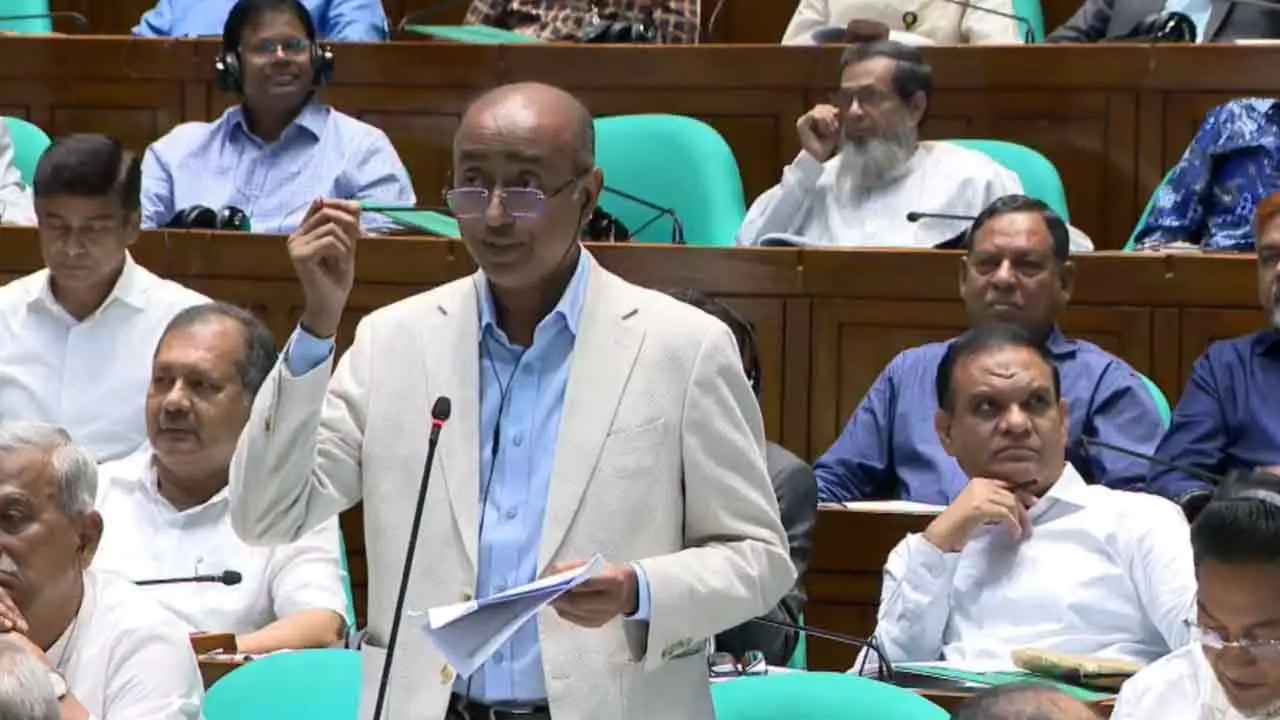 ১ টাকায় বিচার বিভাগ চললে দেশ পুলিশি রাষ্ট্র হয়ে যাবে: আইনমন্ত্রী