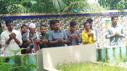 সাতক্ষীরায় শহিদ আসিবের পরিবারের সাথে ছাত্রশিবিরের মতবিনিময় ও কবর জিয়ারত