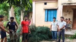 গোপালগঞ্জে ১ হাজার মিটার অবৈধ চায়না দুয়ারী জাল ধ্বংস