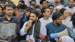 সংস্কার ও জুলাই সনদ বাস্তবায়ন না হওয়া পর্যন্ত ঘরে ফিরব না : নাহিদ ইসলাম