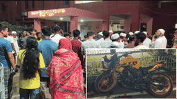 টুঙ্গিপাড়ায় মোটরসাইকেলের নিয়ন্ত্রণ হারিয়ে ব্রিজের রেলিংয়ে ধাক্কা, স্কুলছাত্রের মৃত্যু