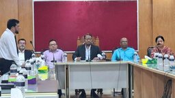 গোপালগঞ্জে বিচারকদের সঙ্গে আইনজীবী নেতাদের মতবিনিময় সভা