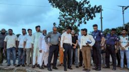 কুয়াকাটা সি-বিচ রক্ষায় বিভাগীয় কমিশনার ও ডিসির পরিদর্শন, রক্ষণাবেক্ষণের আশ্বাস