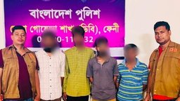 ফেনীতে ডাকাতির প্রস্তুতিকালে দেশীয় অস্ত্রসহ ৪ জন গ্রেফতার।