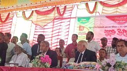 নীলফামারীতে বর্ণাঢ্য আয়োজনে জেলা বাস-মিনিবাস ও কোচ পরিবহন শ্রমিক ইউনিয়নের উদ্বোধন